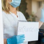 Выбор манипуляционных столиков в медицинской практике: что учесть при покупке